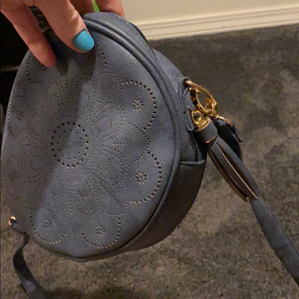 Purse - Picture 3 of 3